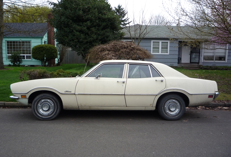 Ford maverick 4 door sedan #9