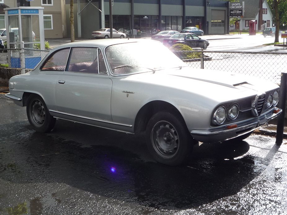 CC Capsule: Alfa Romeo 2600 Sprint - Giorgetto Giugiaro's