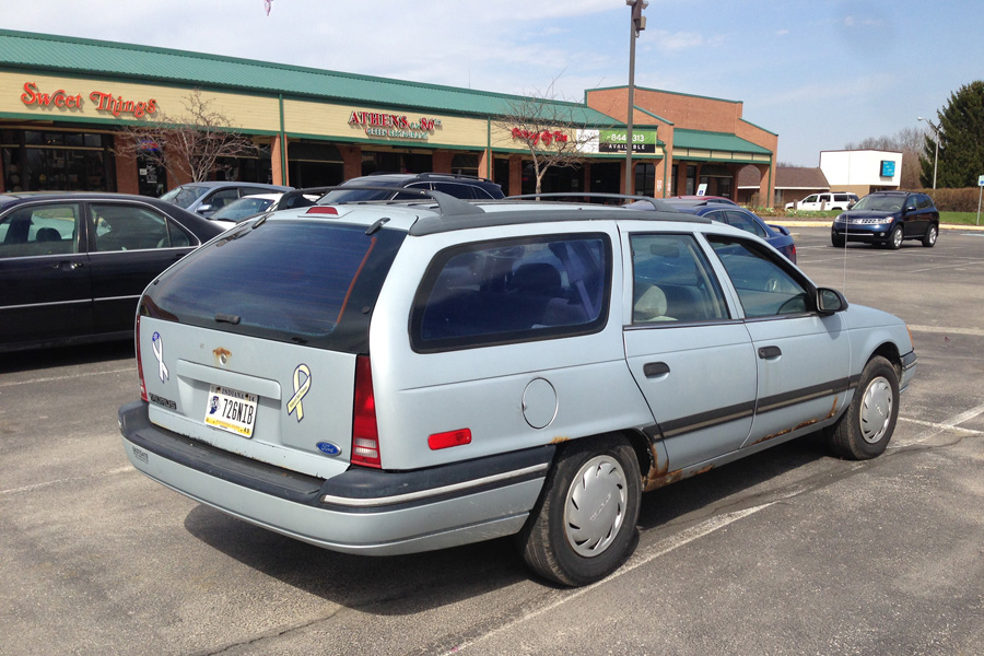 1990 Ford taurus tail light #10