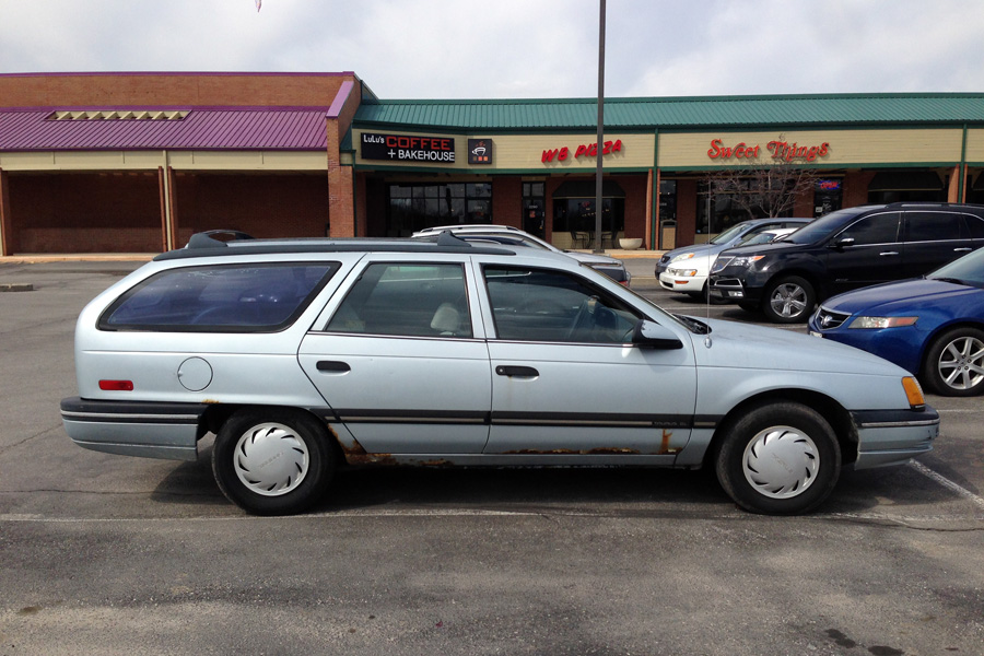 1990 Ford taurus front bumper #3
