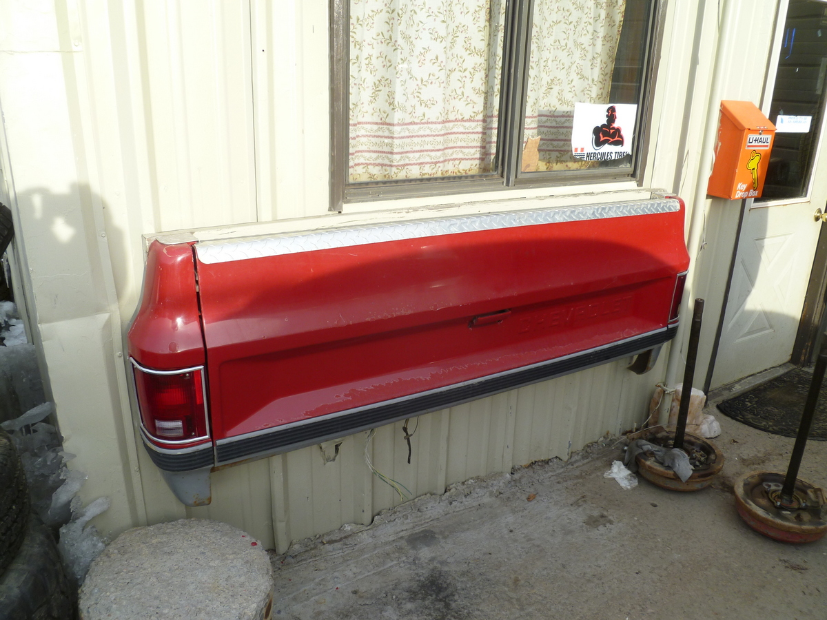 Tailgate workbench shop