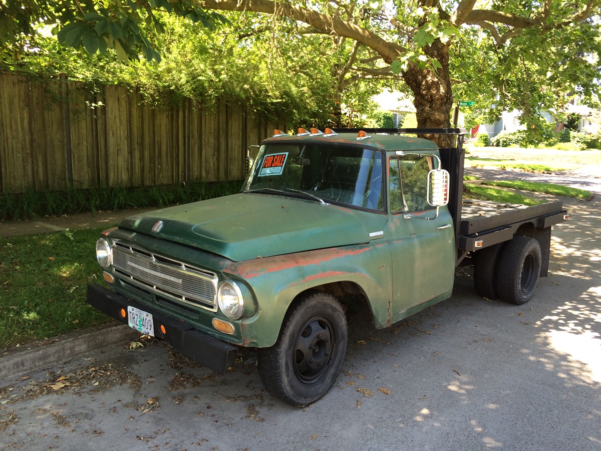 CC For Sale 1968 International "1200" Flatbed Truck "Huge Engine