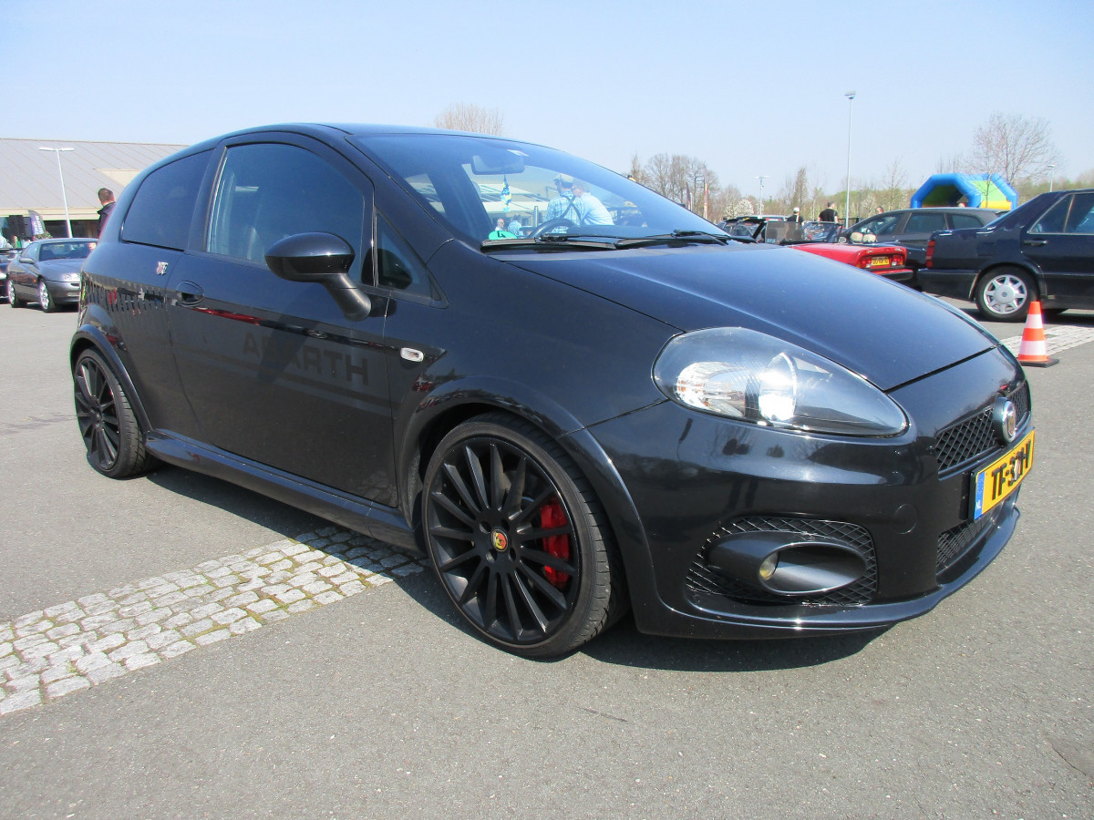 Car Show Outtakes: 2009 Abarth Grande Punto And 2012 Abarth Punto
