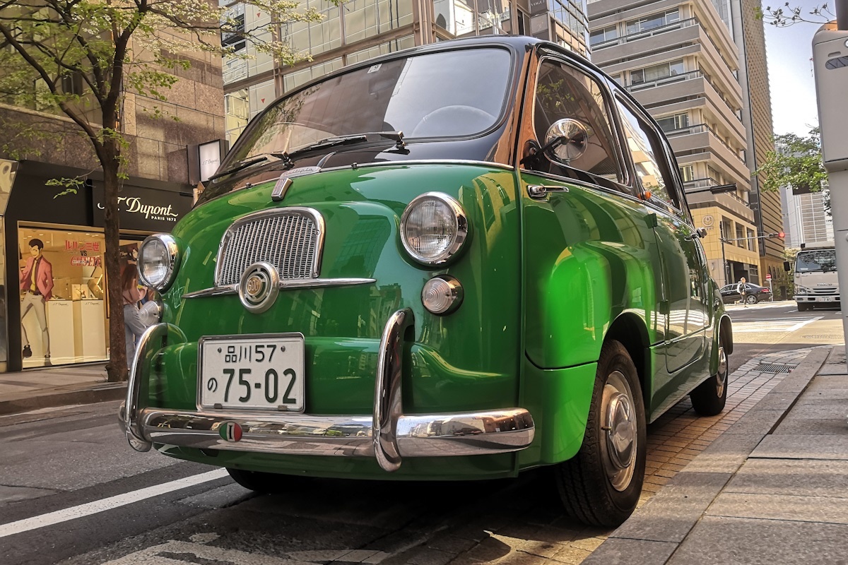 MINIMINIERA 1/18 果たせれ フィアット・600 ムルティプラ
