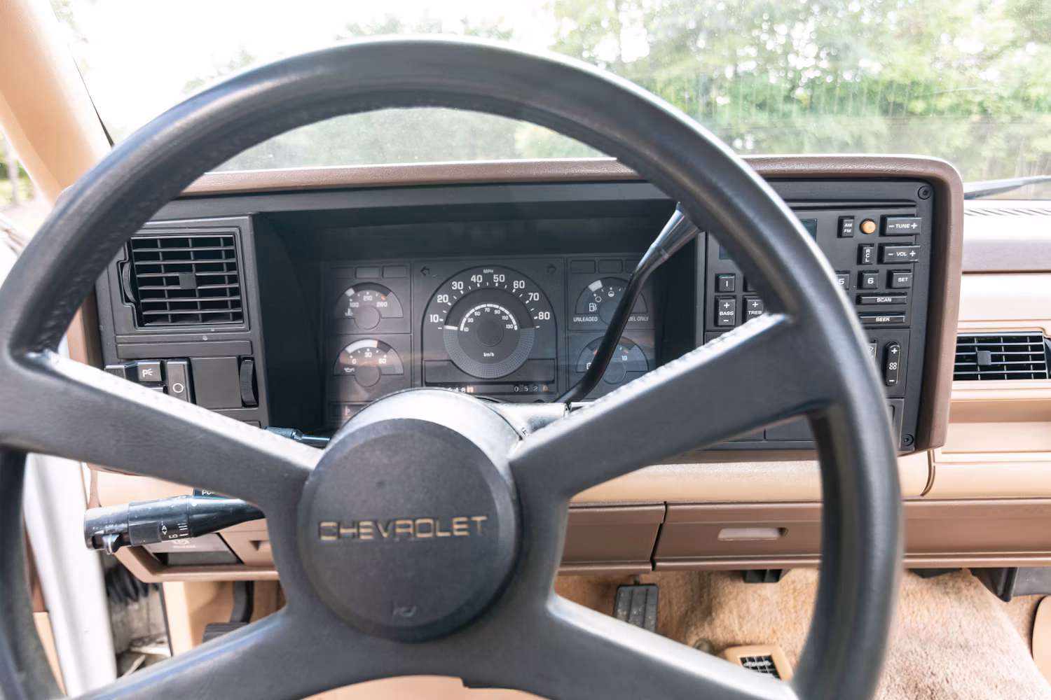 1988 Chevrolet K1500 Silverado: An All-New "Aero" Truck After 15 Years Of Squarebodies 3 Instrument cluster of 1988 Chevrolet K1500 Silverado